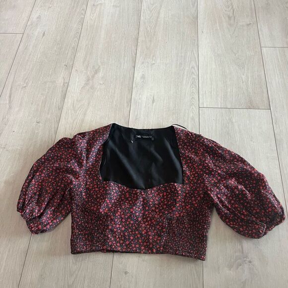 Zara Tops - Zara Floral Puff Sleeve Top size M